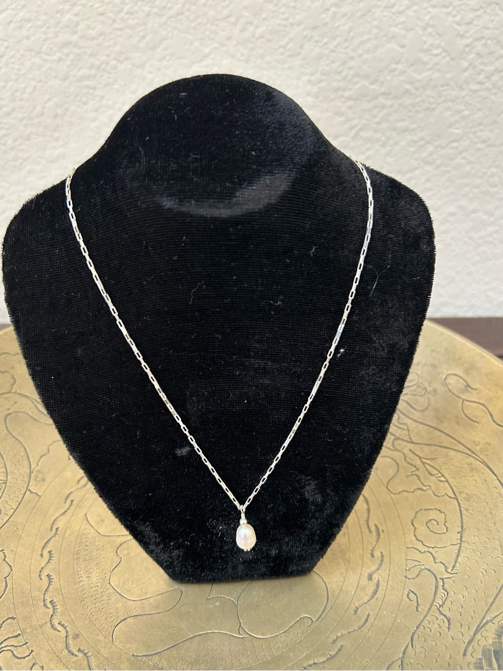 Sterling Silver Pearl Pendant Necklace - Classic Fresh Water White Pearl